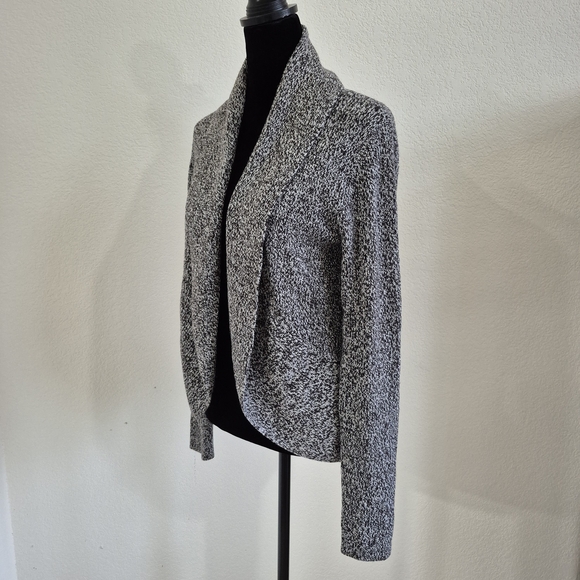 H&M Monochrome Knit Blazer - Picture 4 of 10